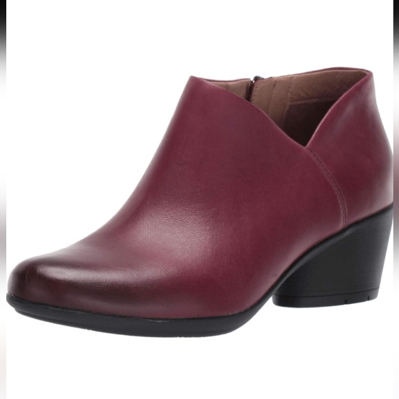 NWT DANSKO 'Raina' Genuine Leather Ankle Boot in Plum Sz. 36 - Picture 7 of 7